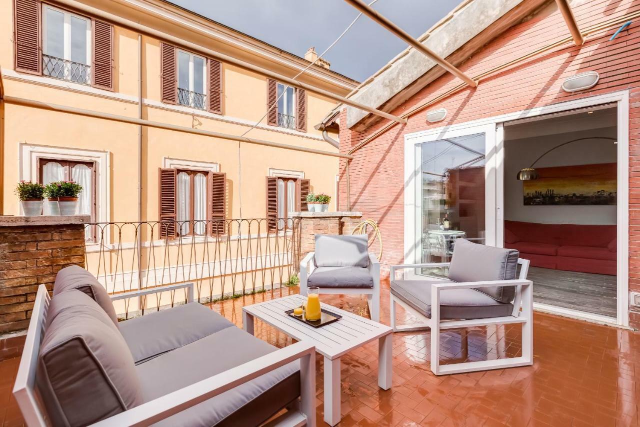 Apartment Trevi Area Penthouse Rom